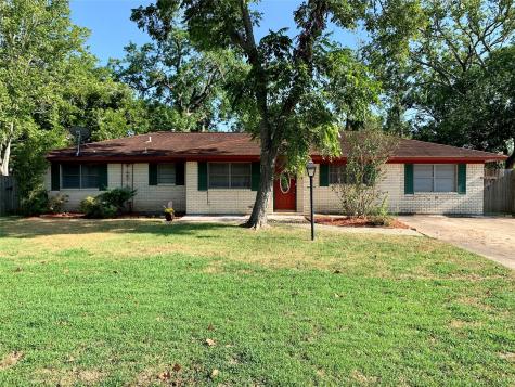 223 Schley Street Richwood TX 77531