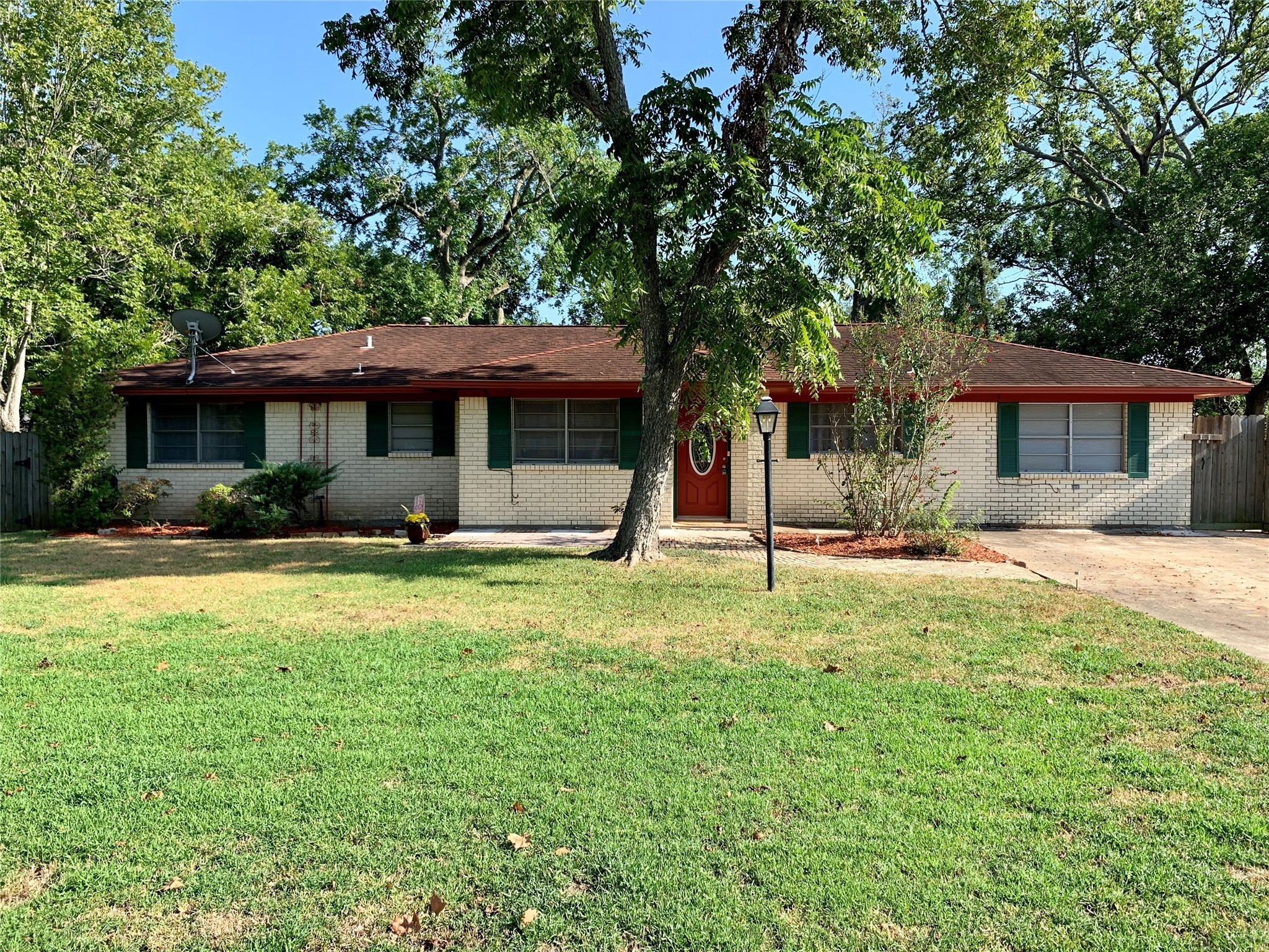 223 Schley Street Richwood TX 77531
