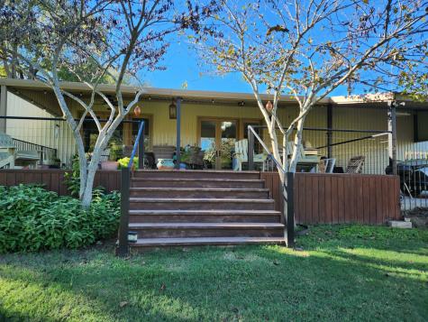 87 Maner Street Gonzales TX 78629