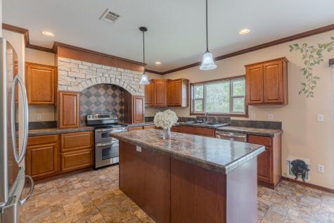 115 Canadian Drive Trinity TX 75862