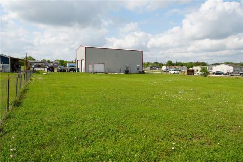 8417 Los Robles Avenue Alvin TX 77511
