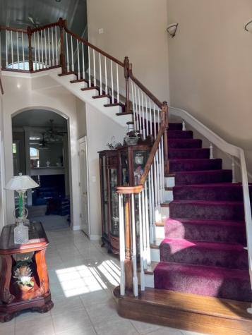 223 N Oak Buna TX 77612