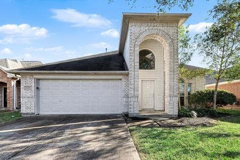 1081 Lasso Court Alvin TX 77511