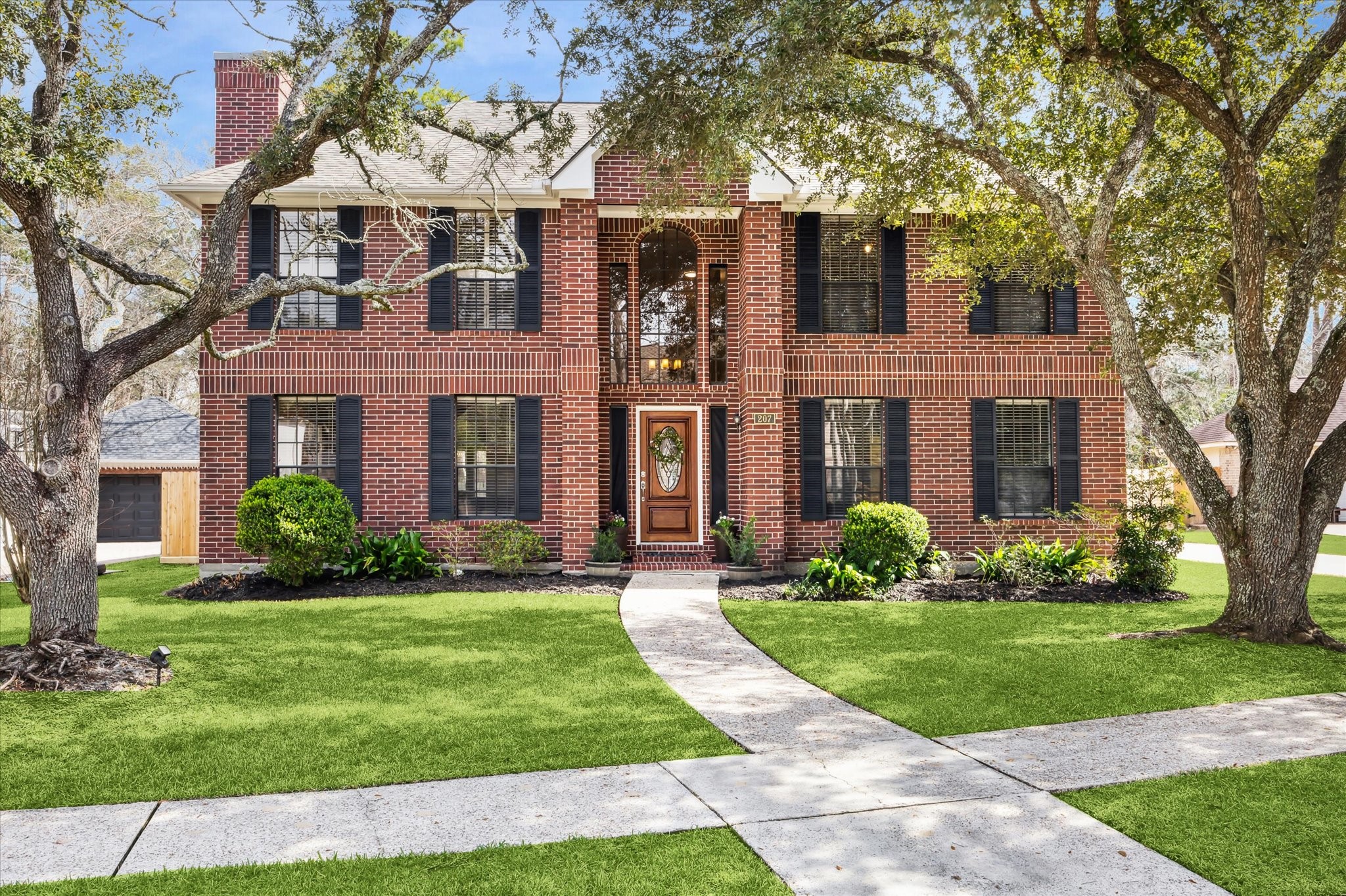 207 Laurelfield Drive Friendswood TX 77546