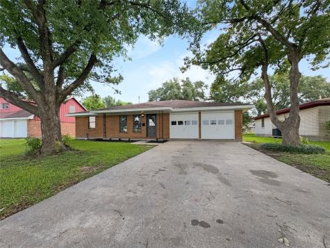 1921 19th Avenue N Texas City TX 77590