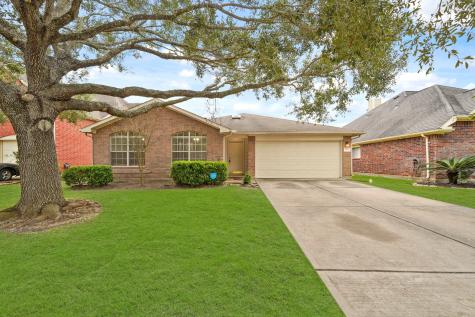 1403 Noble Glen Drive Fresno TX 77545
