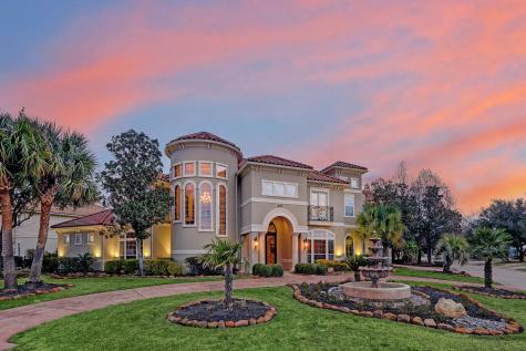2015 Crescent Palm Court Houston TX 77077