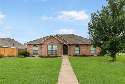 715 Moore Street Richwood TX 77566