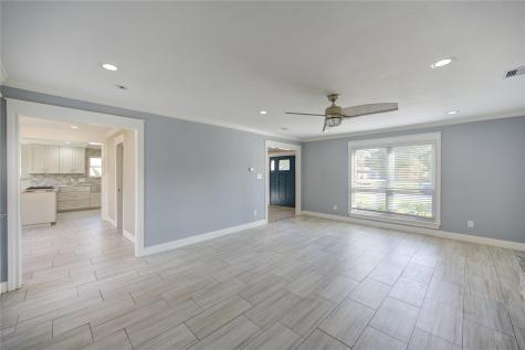 303 Old Bayou Drive Dickinson TX 77539