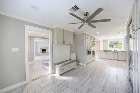 303 Old Bayou Drive Dickinson TX 77539