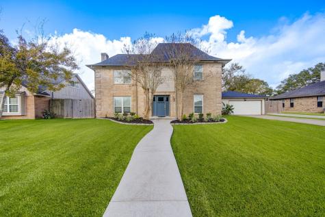 303 Old Bayou Drive Dickinson TX 77539