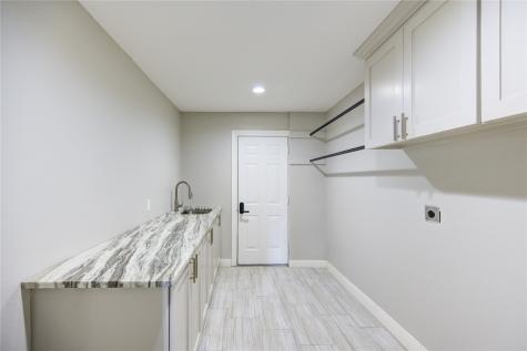 303 Old Bayou Drive Dickinson TX 77539