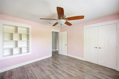 303 Old Bayou Drive Dickinson TX 77539