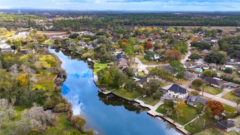 303 Old Bayou Drive Dickinson TX 77539