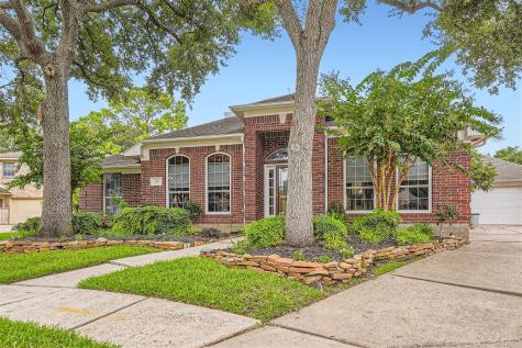 105 Casual Shore Court League City TX 77573