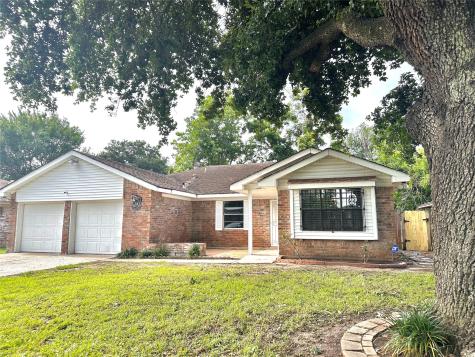 118 Coach Road Houston TX 77060