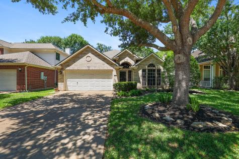 10315 Village Lake Drive Missouri City TX 77459