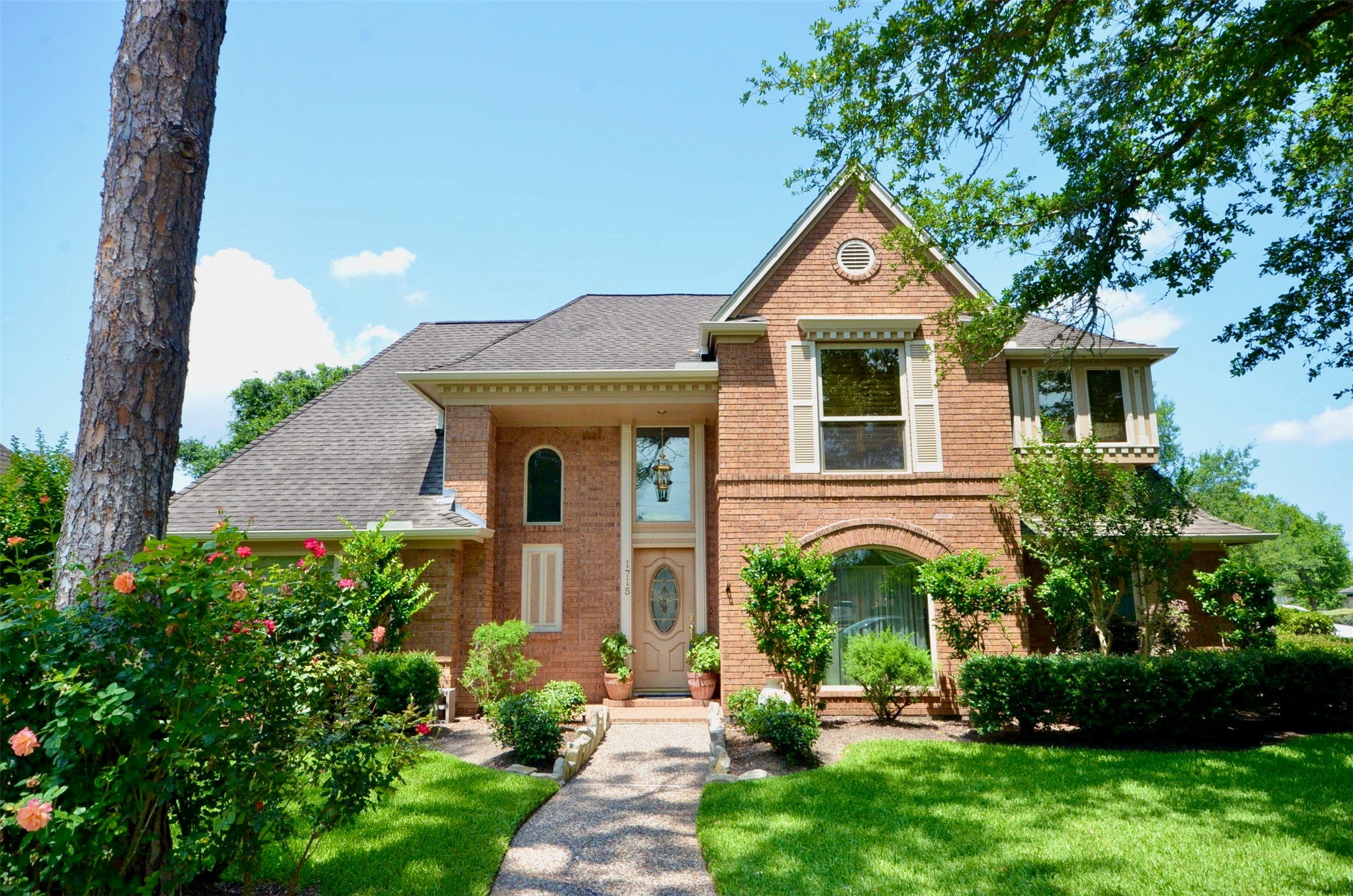 1715 White Wing Circle Friendswood TX 77546