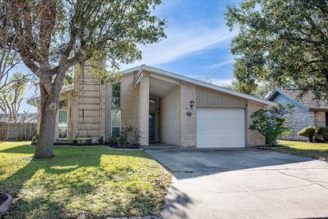 120 Del Mar Drive Port Lavaca TX 77979