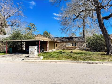 2408 N Thompson Street Conroe TX 77303