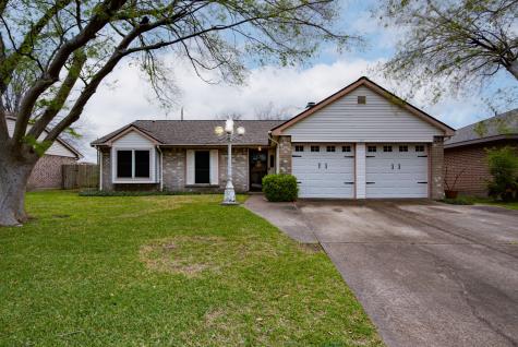 4223 Arapajo Street Baytown TX 77521