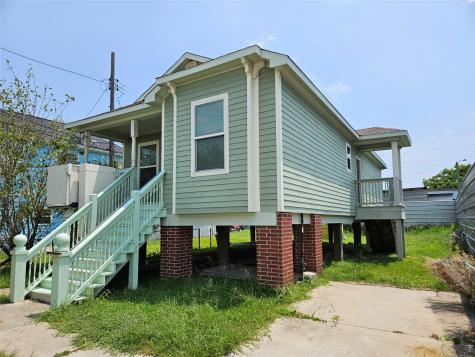 614 44th Street Galveston TX 77550