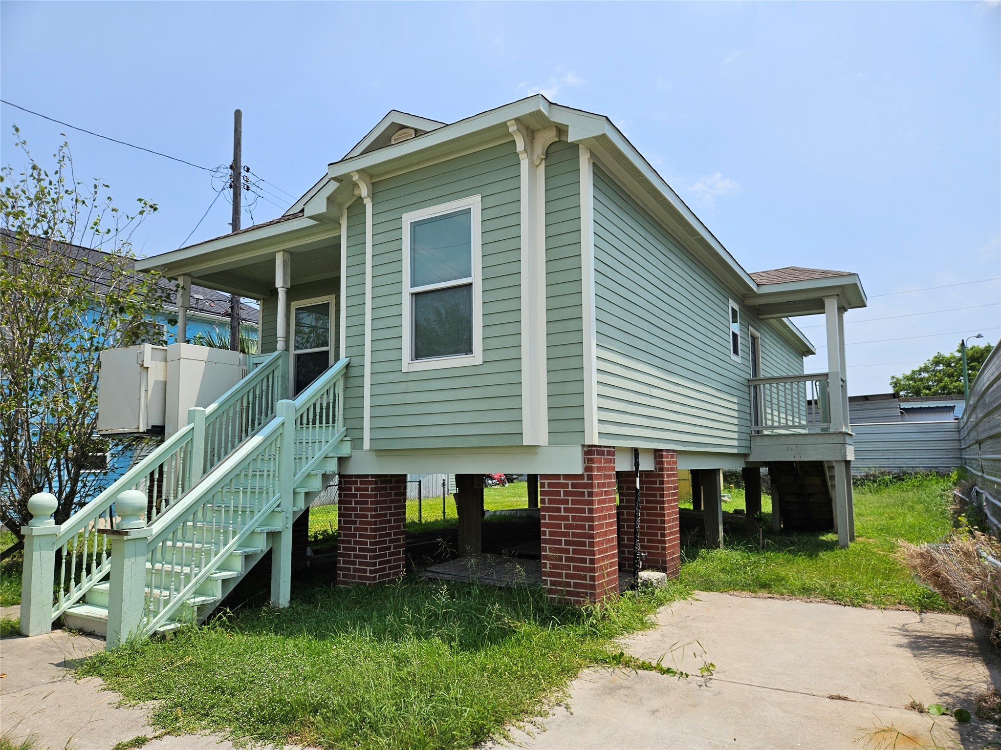 614 44th Street Galveston TX 77550