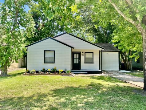 716 Lorrain Street Angleton TX 77515