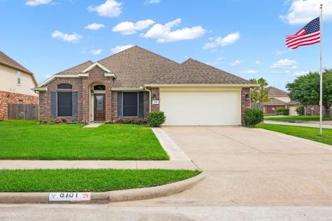 6101 Trout Court Pearland TX 77581