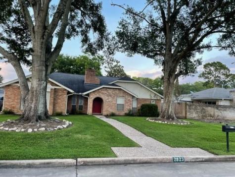 2823 Fairway Drive Sugar Land TX 77478