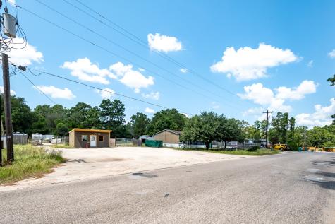 123 Business Park Drive Willis TX 77378