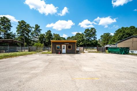 123 Business Park Drive Willis TX 77378