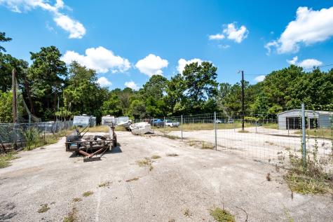 123 Business Park Drive Willis TX 77378