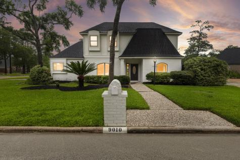9010 Deerwick Court Tomball TX 77375