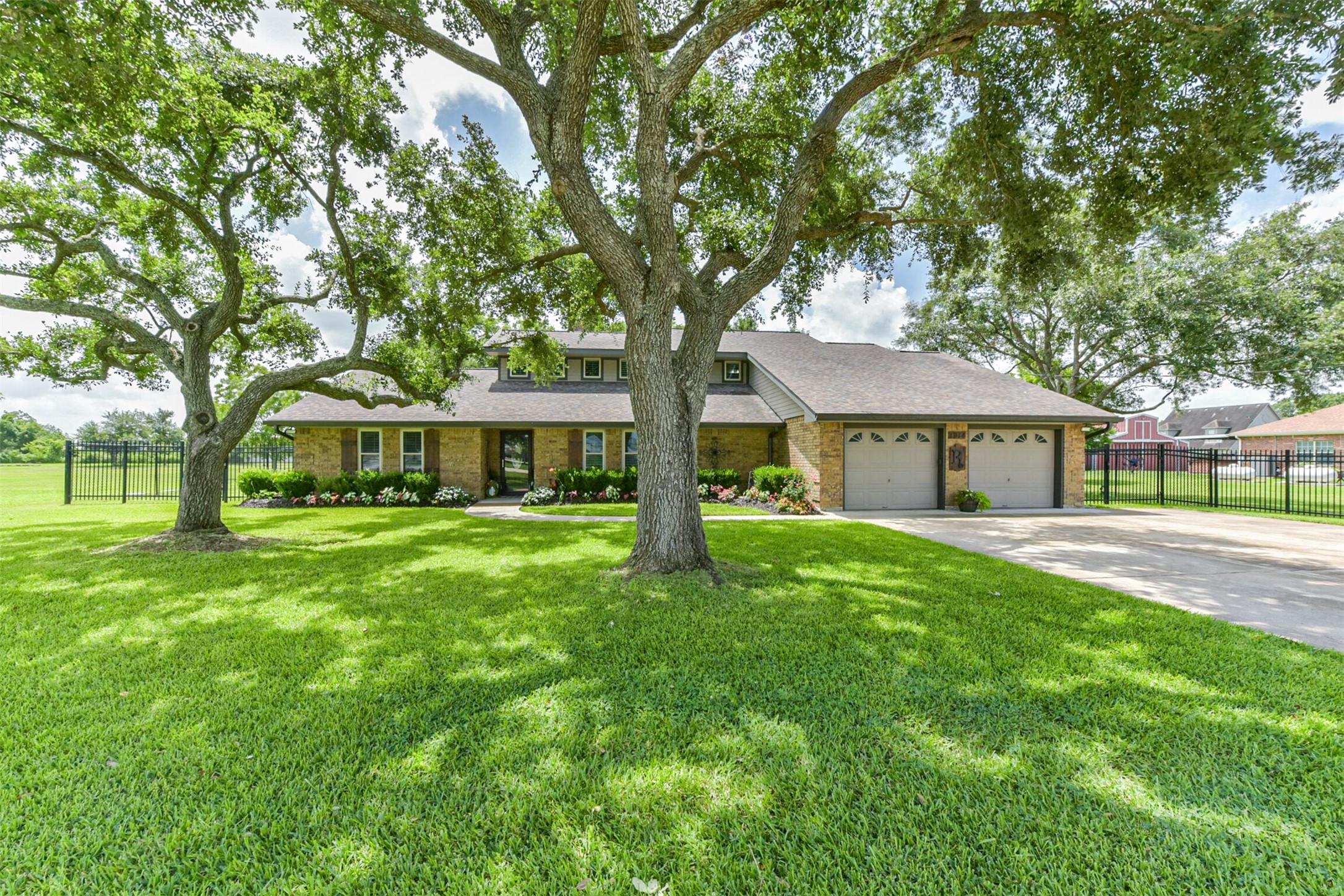 1914 Quinn Road Pearland TX 77581