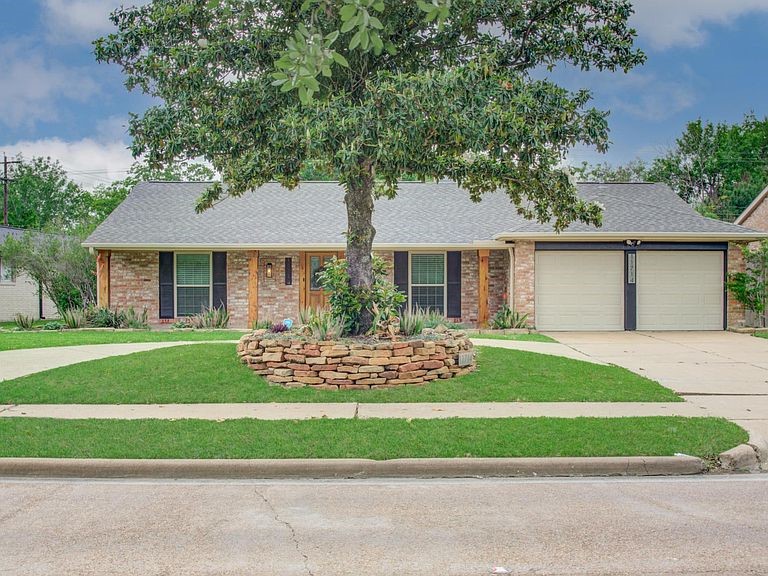 11714 Hillcroft Street Houston TX 77035