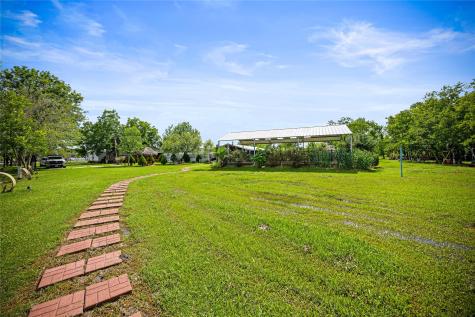 81 County Road 4904 Dayton TX 77535