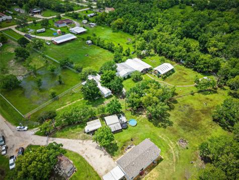 81 County Road 4904 Dayton TX 77535
