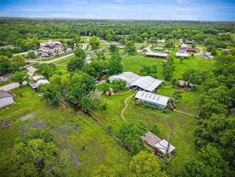 81 County Road 4904 Dayton TX 77535