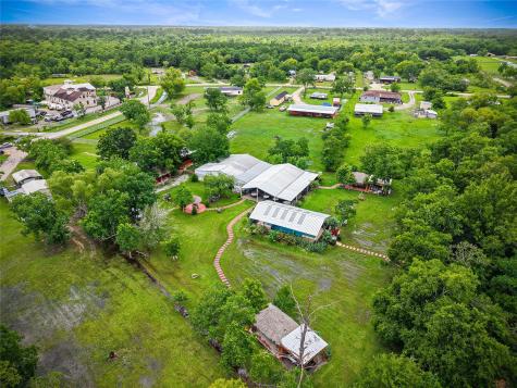 81 County Road 4904 Dayton TX 77535