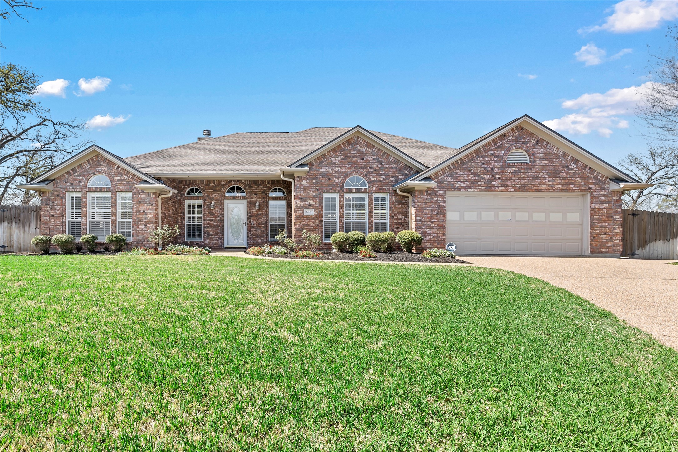 2200 W Mercers Landing Bryan TX 77808