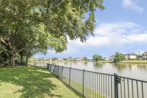 3911 Abbeywood Drive Pearland TX 77584