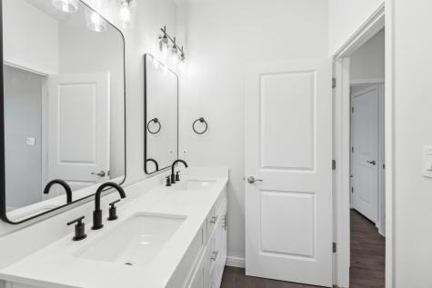 1335 Sapphire Palms Court San Leon TX 77539