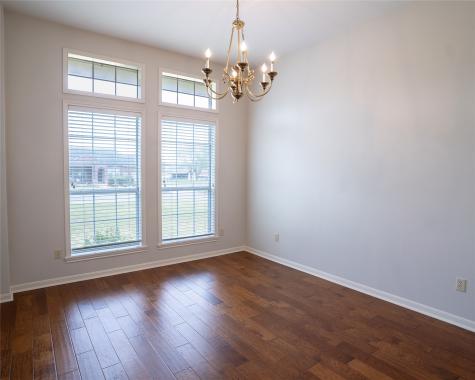 604 Texas Avenue Shiner TX 77984