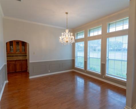 604 Texas Avenue Shiner TX 77984