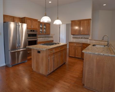 604 Texas Avenue Shiner TX 77984
