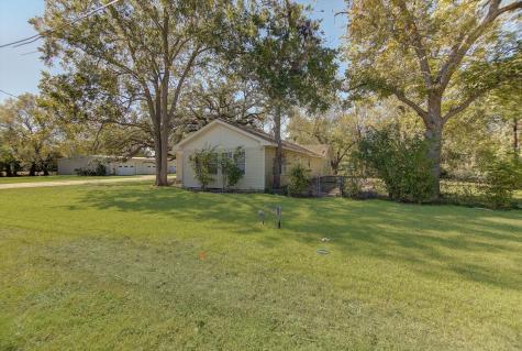 4123 Crosby Cedar Bayou Road Baytown TX 77521