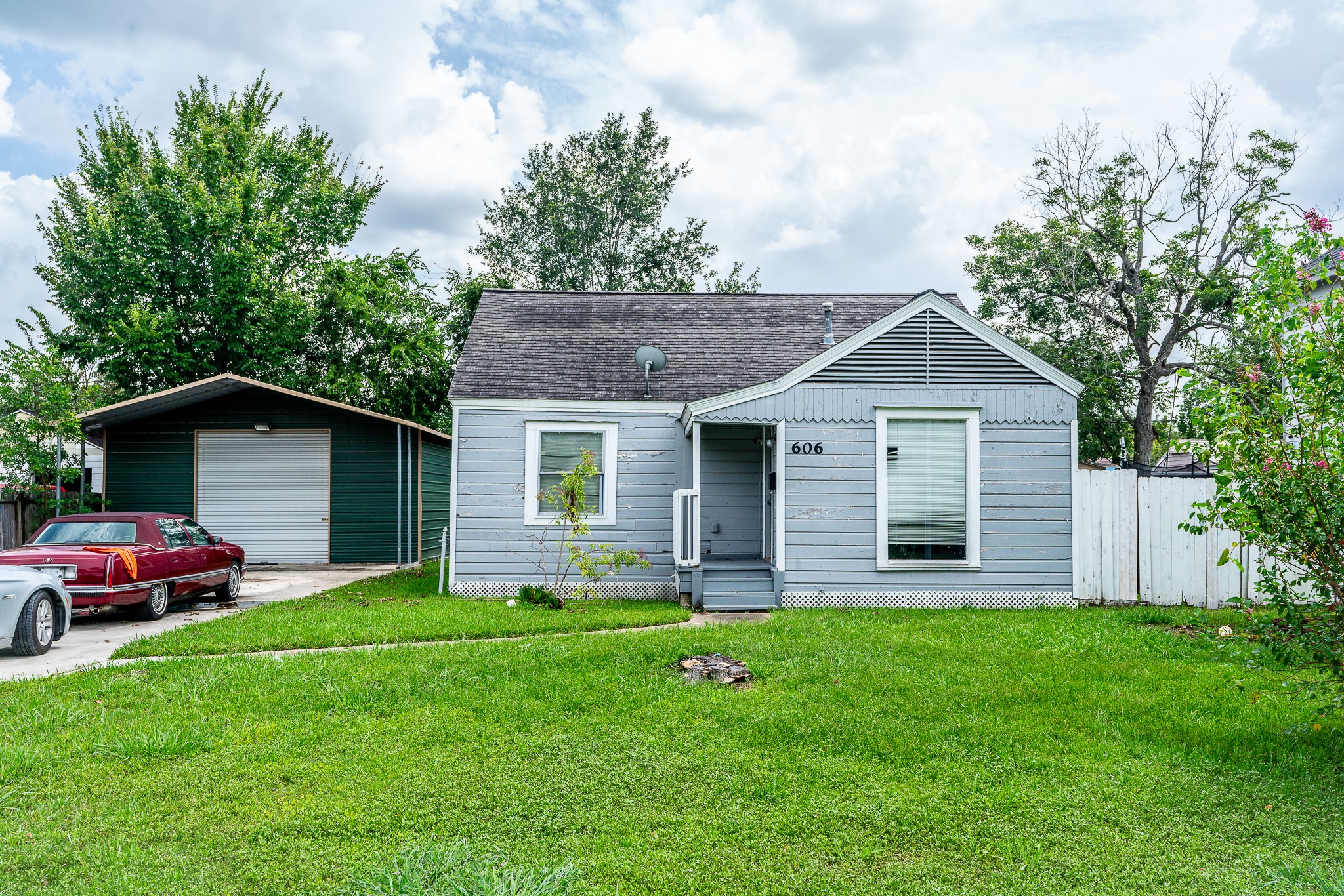 606 Elm Avenue Pasadena TX 77506
