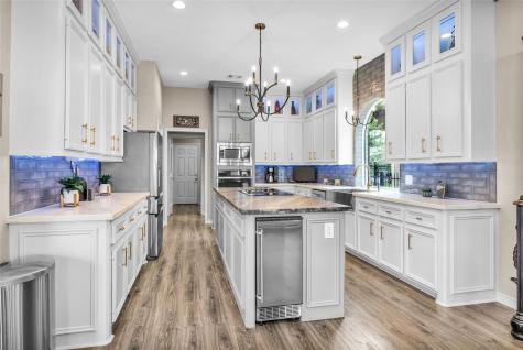 2811 Lake Forest Drive Montgomery TX 77356