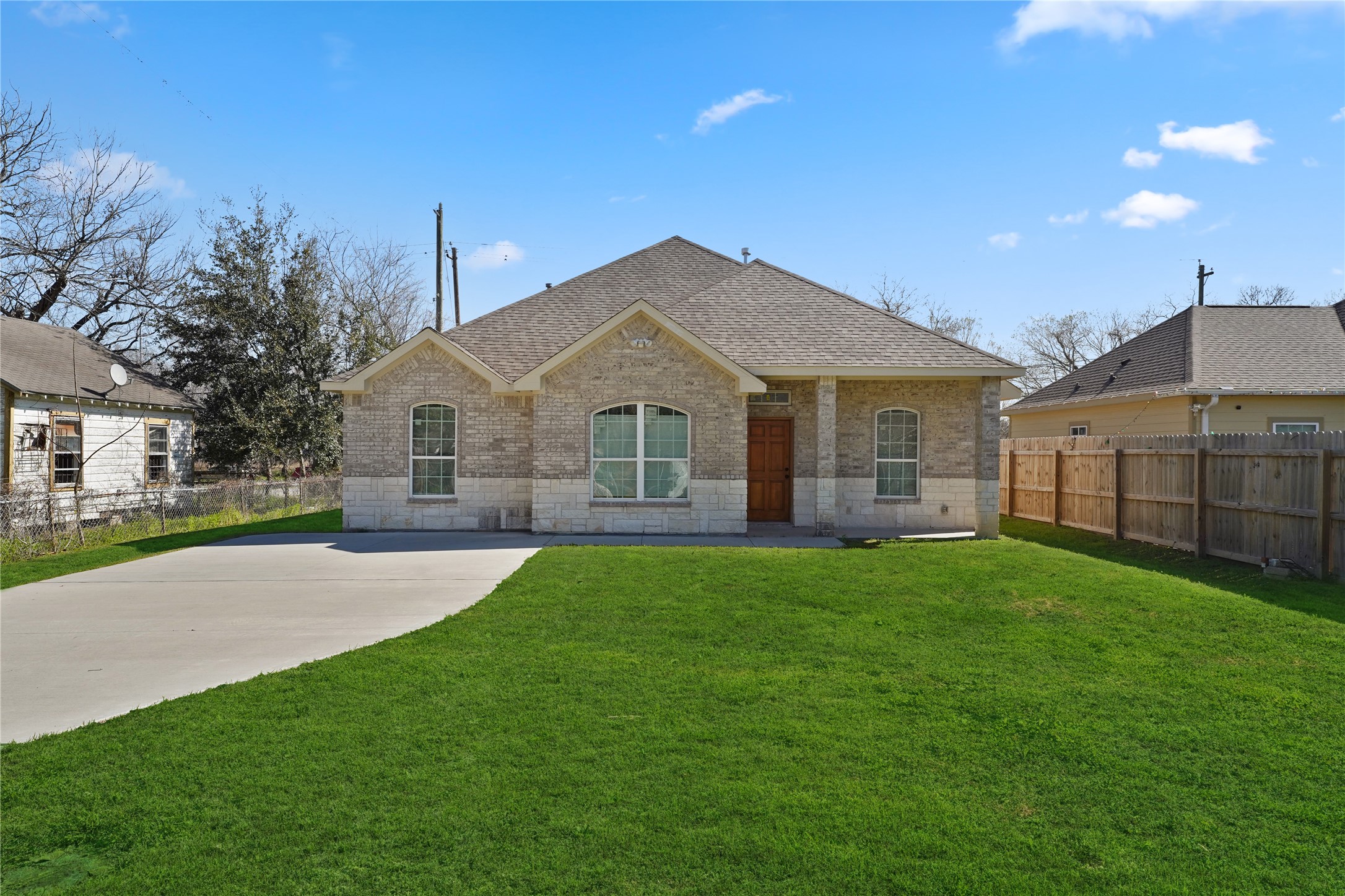 604 Clinton Park Street Houston TX 77029
